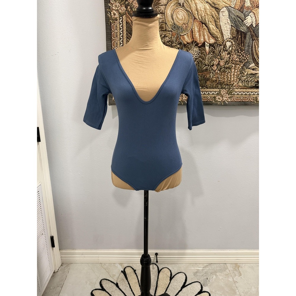 Zara Bodysuit Womens Small Blue Ribbed Knit V Neck Half Sleeve Stretchy Top